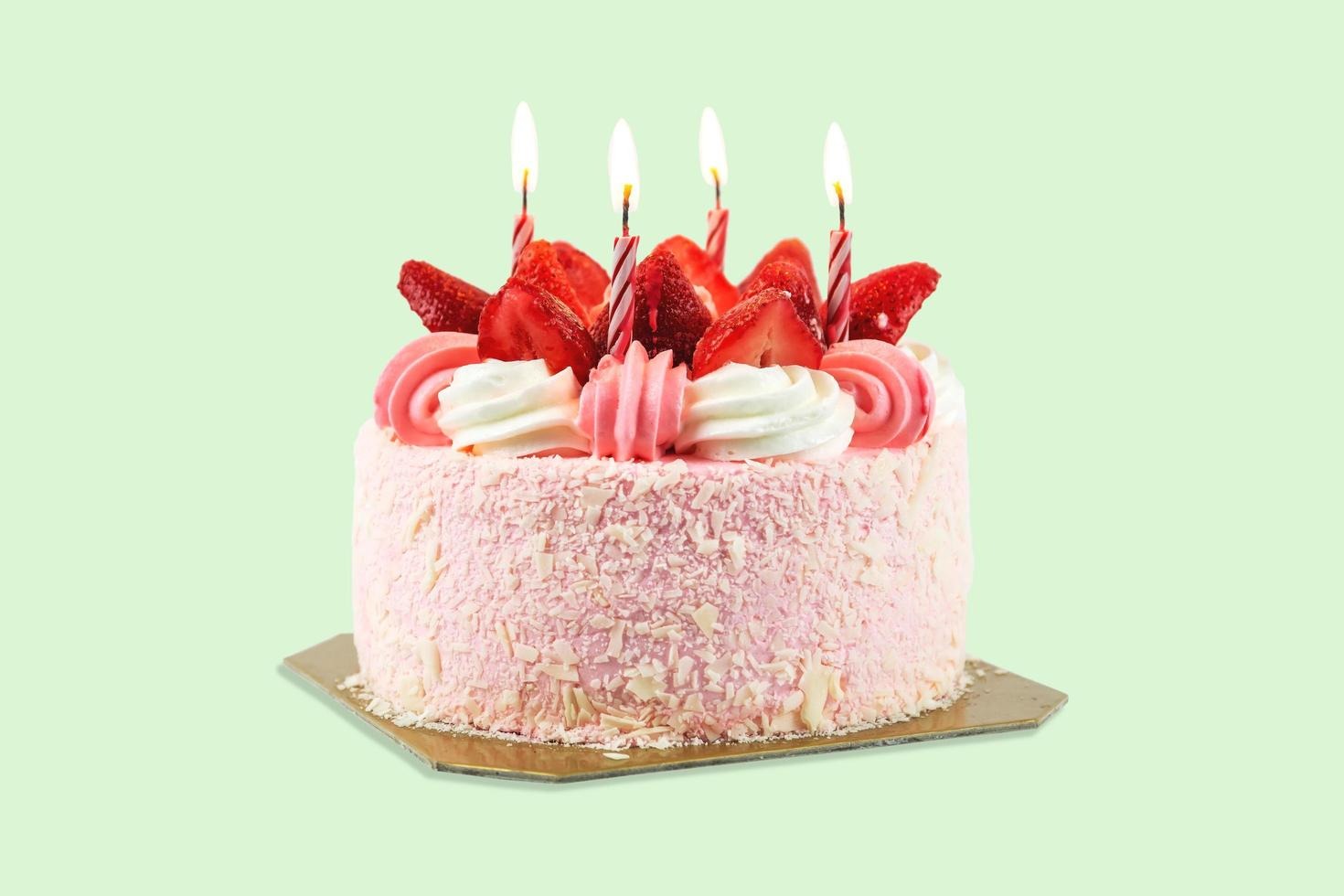 Eggless Strawberry Cake Recipe