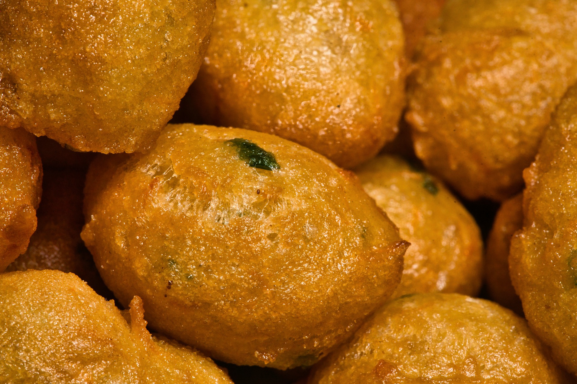 மூங்கு பருப்பு முட்டைக்கோஸ் அப்பே